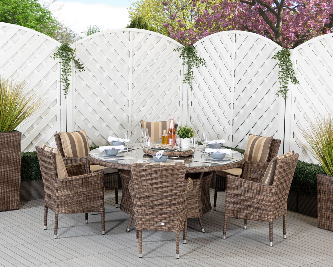 6 Seat Rattan Garden Dining Set With Large Round Dining Table in